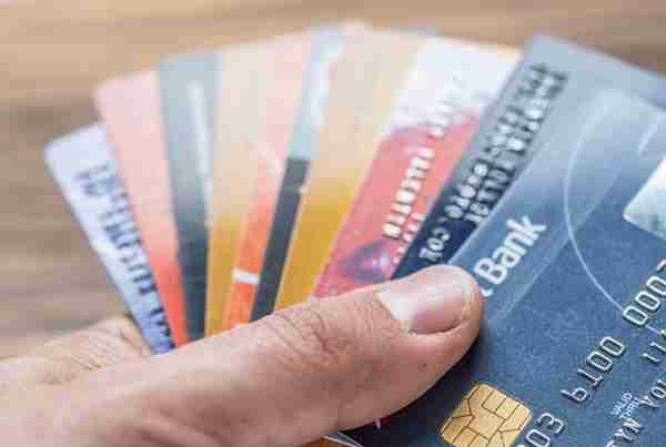 银行卡被限制交易是什么原因？储蓄卡3个原因，信用卡4个