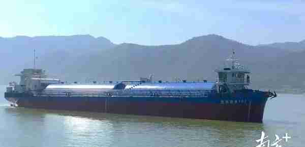 中集牵手肇庆探索绿色航运，“气化西江”首艘LNG动力罐装水泥船交付